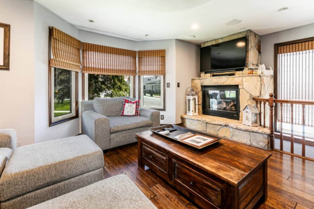 Living Room with Gas Fireplace