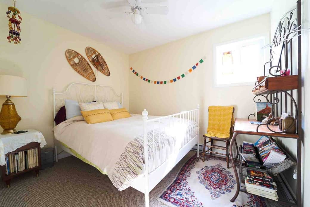 queen bed 