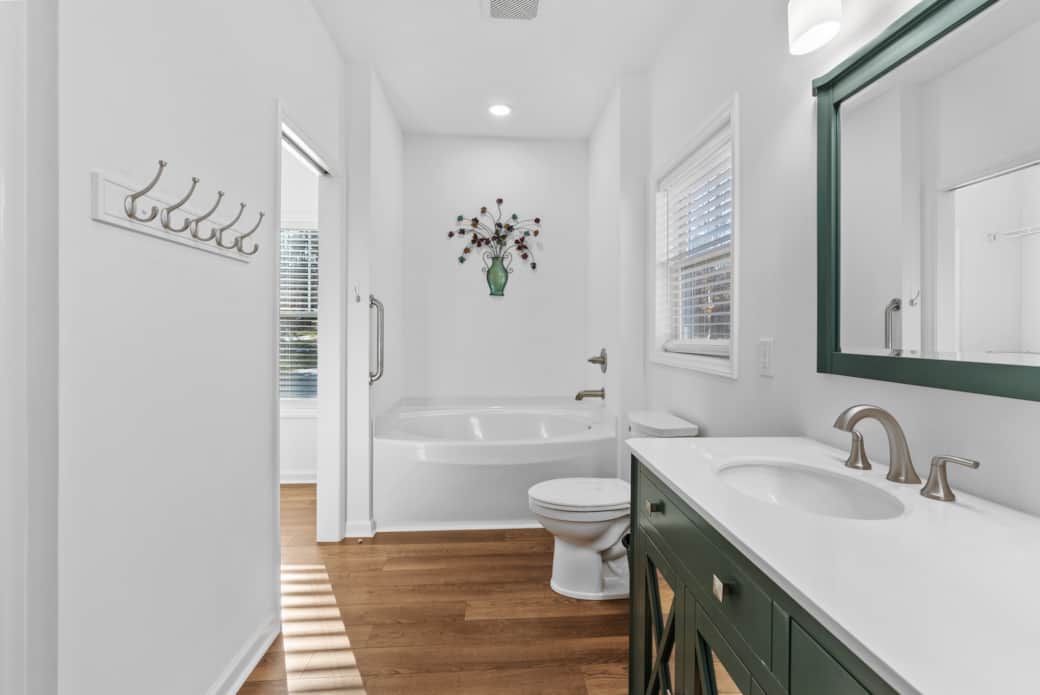 Large Owners Suite Bathroom with WIC