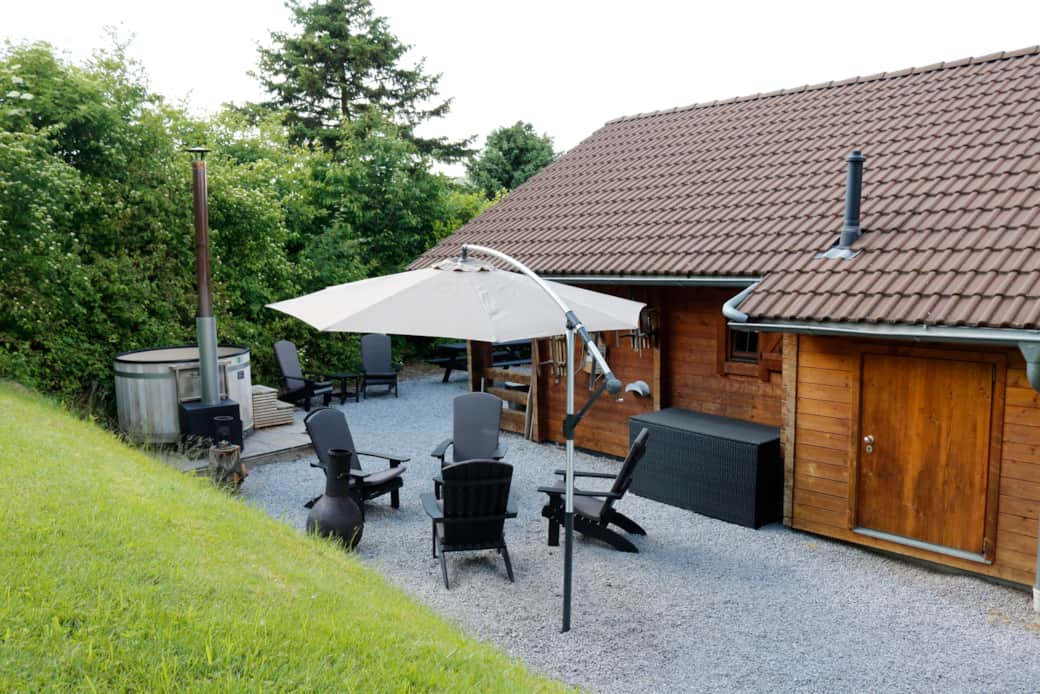 Blockhaus Sauerland Sitzgruppe Garten