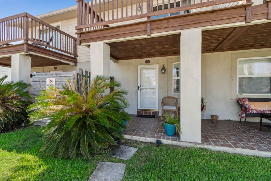 833 B Tarpon Ave - Front Exterior 2