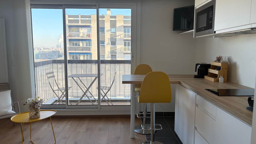 9827c6af e80b 4ce3 bccc f413e7476dba