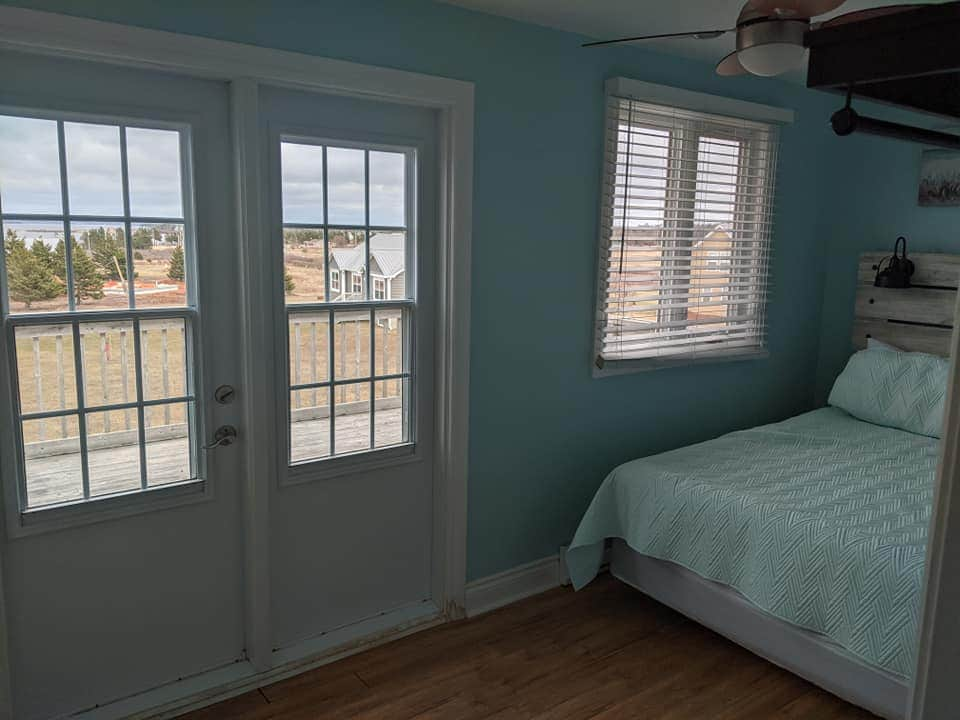 Master Bedroom Doors to Deck