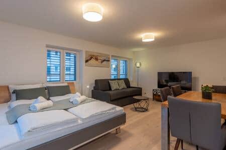 097cfb3a c025 48e1 b4f0 4e5b7f200496