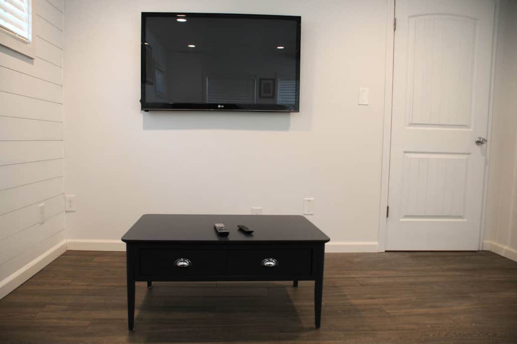 Flat Screen TV Premium Channels