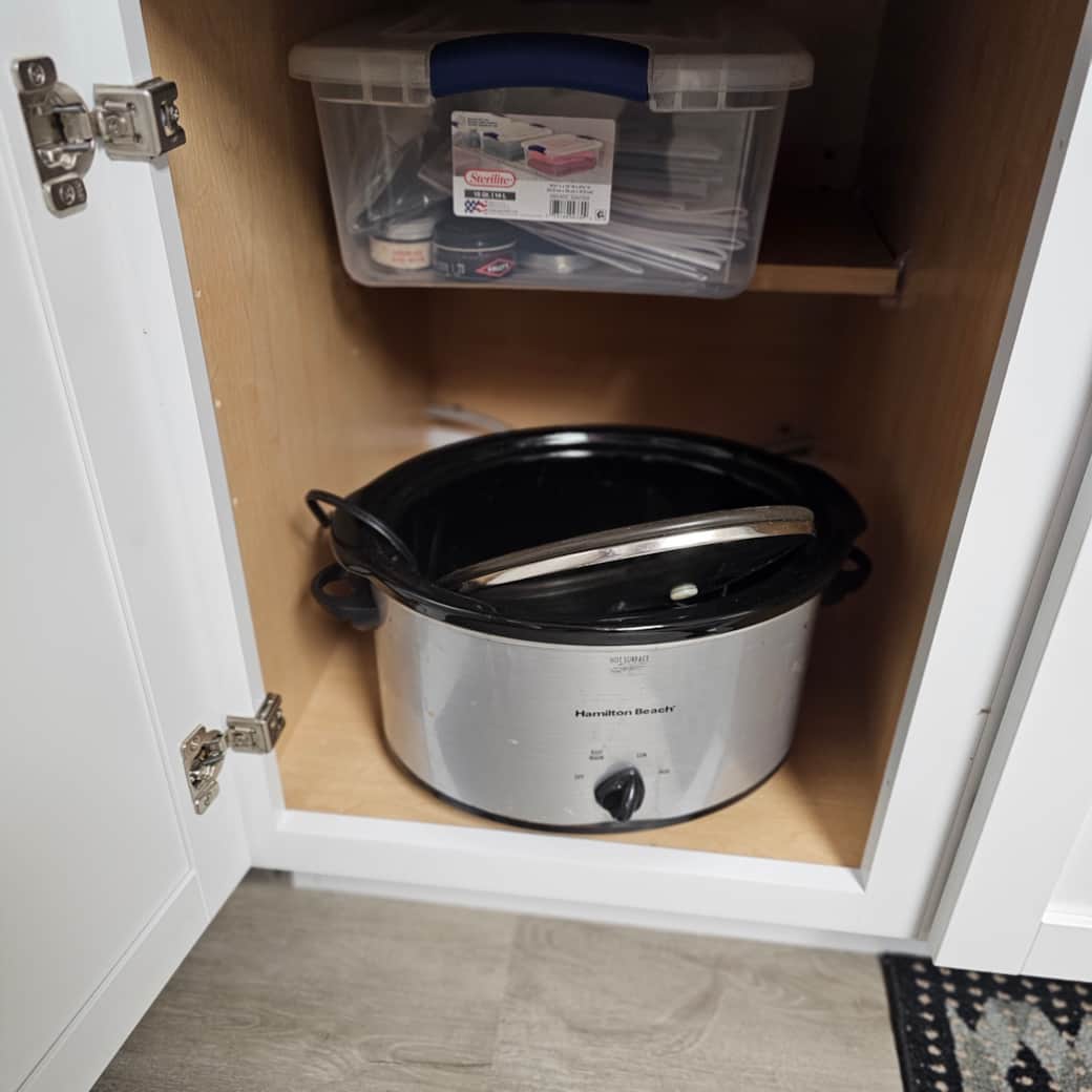 Kitchen with crockpot Kitchen with crockpot