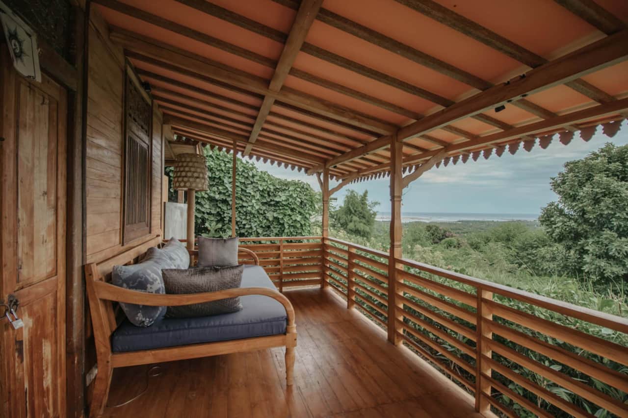 Kesambi4-woodenhouse-sumberkimahill-bali 