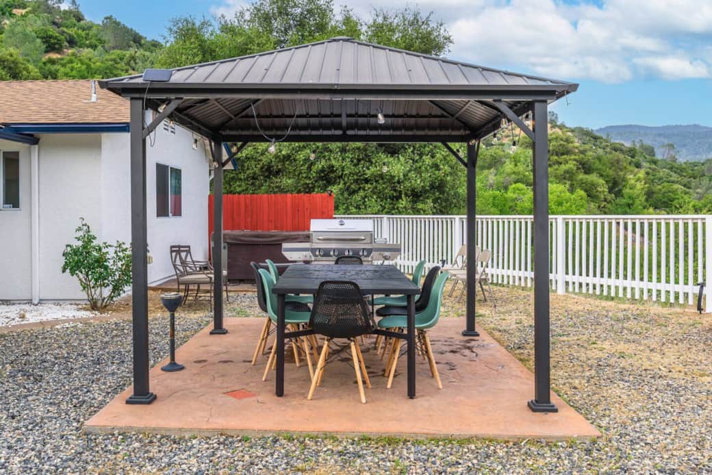 pergoal with outdoor dining area