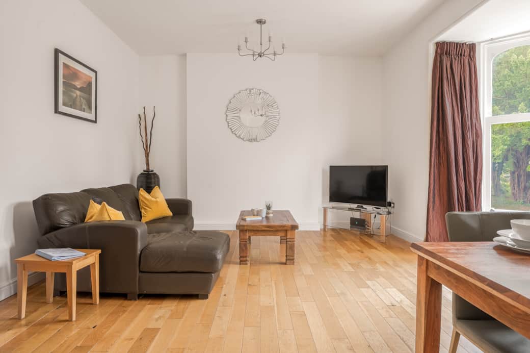 Chaucer Apartment (10)