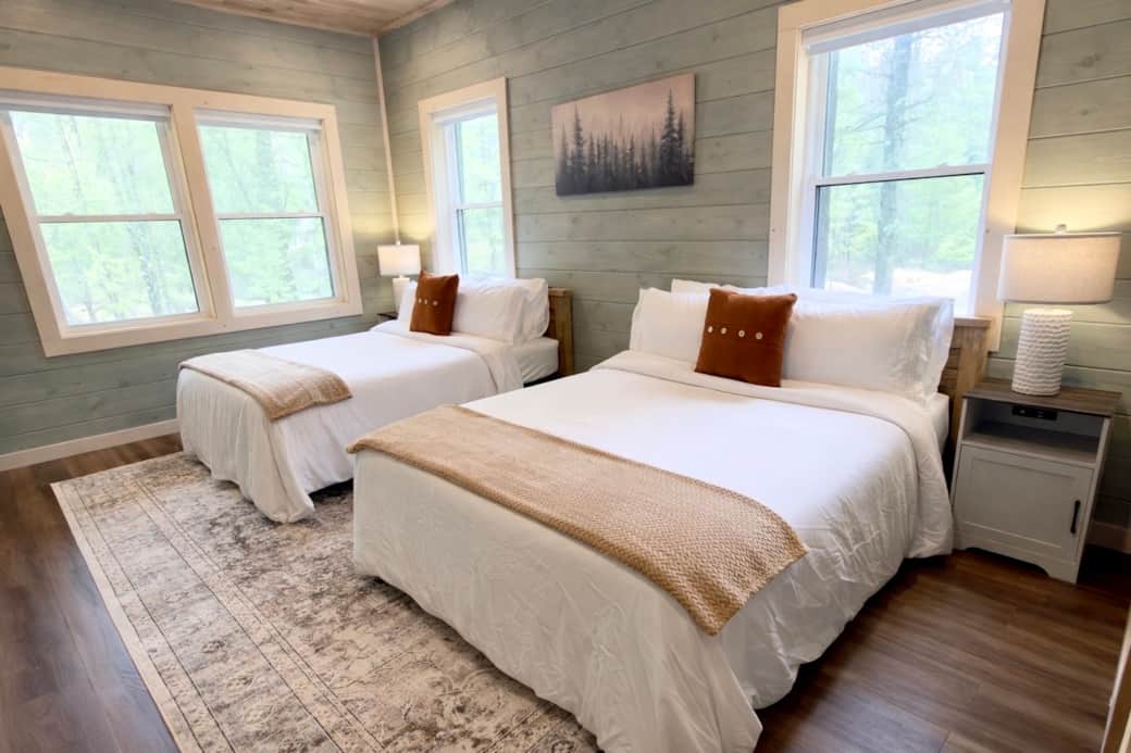2-Double Beds with TV 2-Double Beds with TV