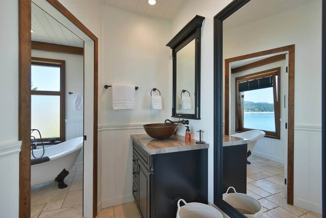 4 piece ensuite