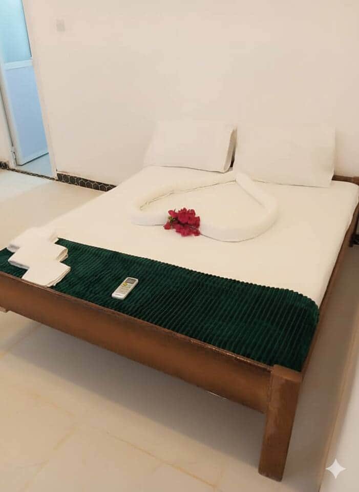 Air-conditioned bedroom for restful nights after beach mornings Air-conditioned bedroom for restful nights after beach mornings
