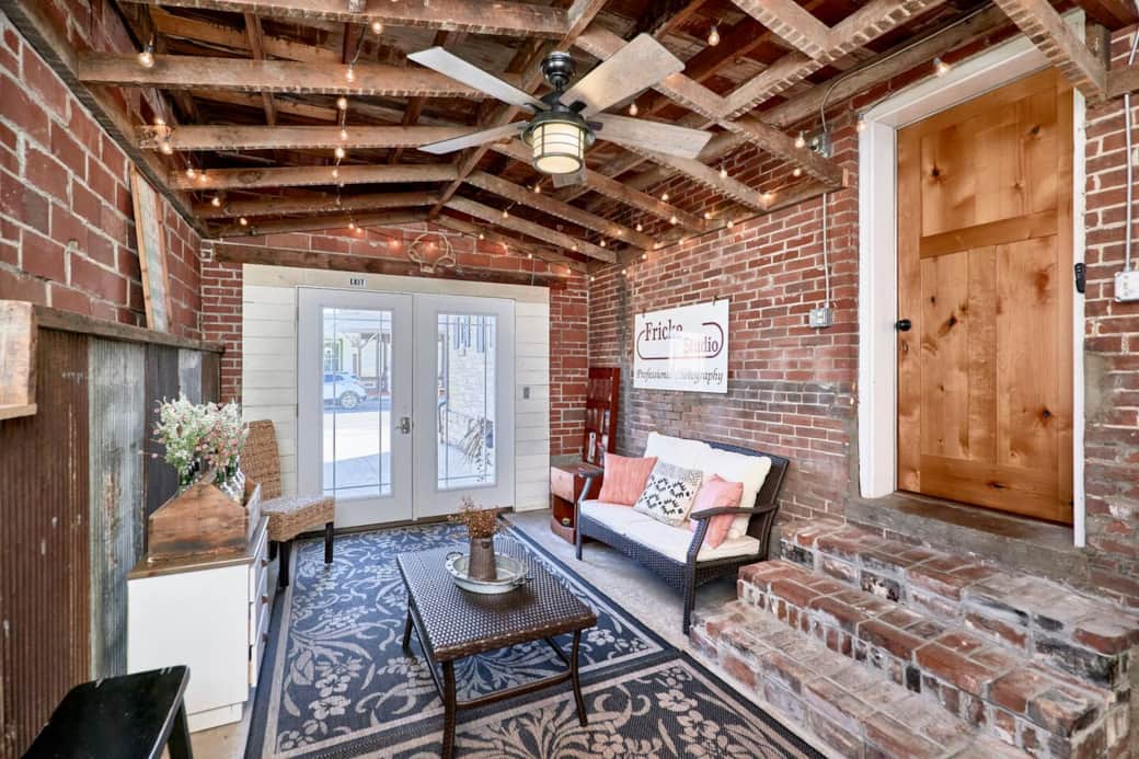 3 Season Room/Gathering Area