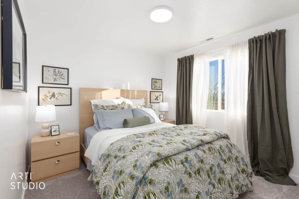 679 W 1100 S_V Raghavan23_Web 679 W 1100 S_V Raghavan23_Web