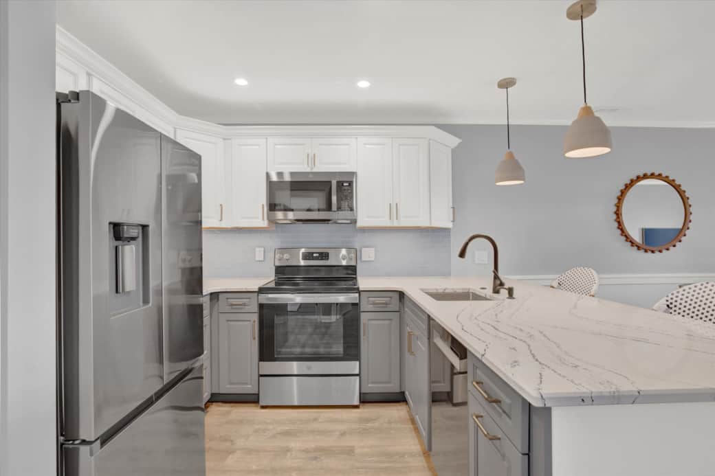 Fully-equipped kitchen