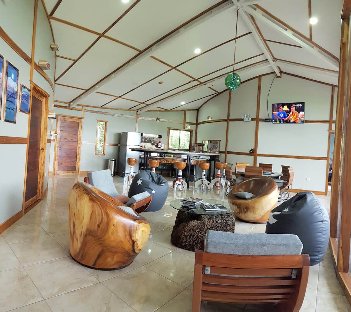 Spacious common area with comfortable seating, perfect for relaxing and spending time together.