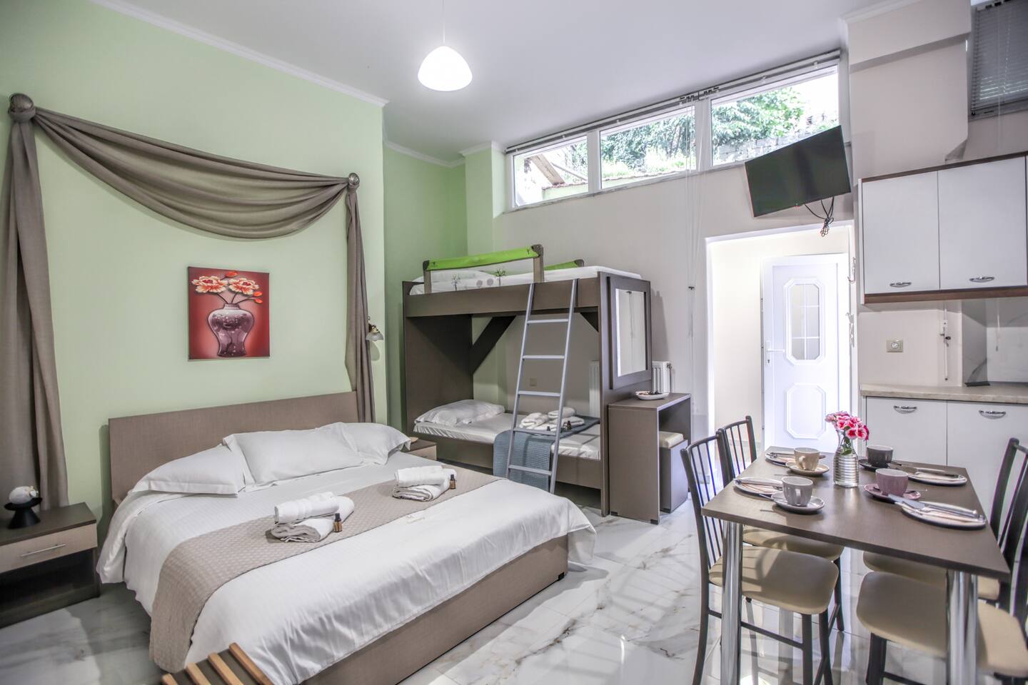 Del Sol Meteora Luxurious Family Suites #1
