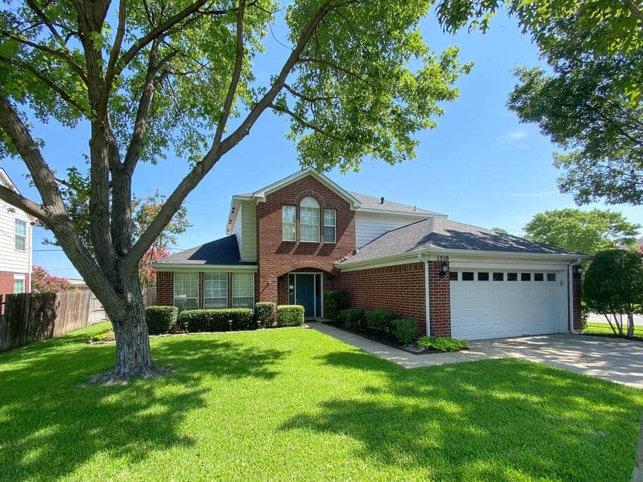Modern, comfortable & clean Grapevine, Texas Home. Modern, comfortable & clean Grapevine, Texas Home.