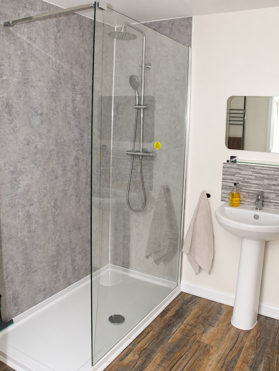 Bathroom | Shower | Toilet | Bathroom Essentials