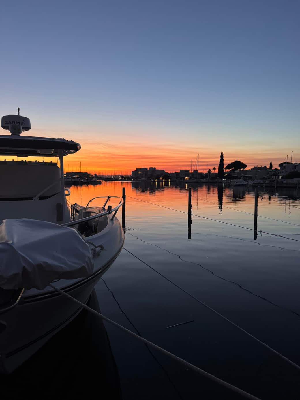 Couché de soleil sur le port Couché de soleil sur le port