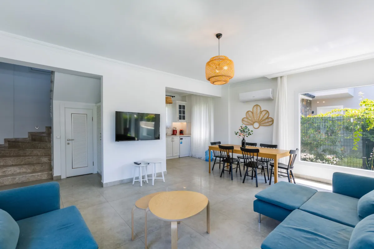 Villa Nergis 2 living room and open kitchen5