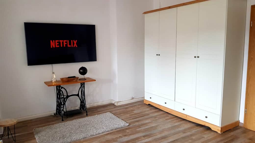 Kleiderschrank