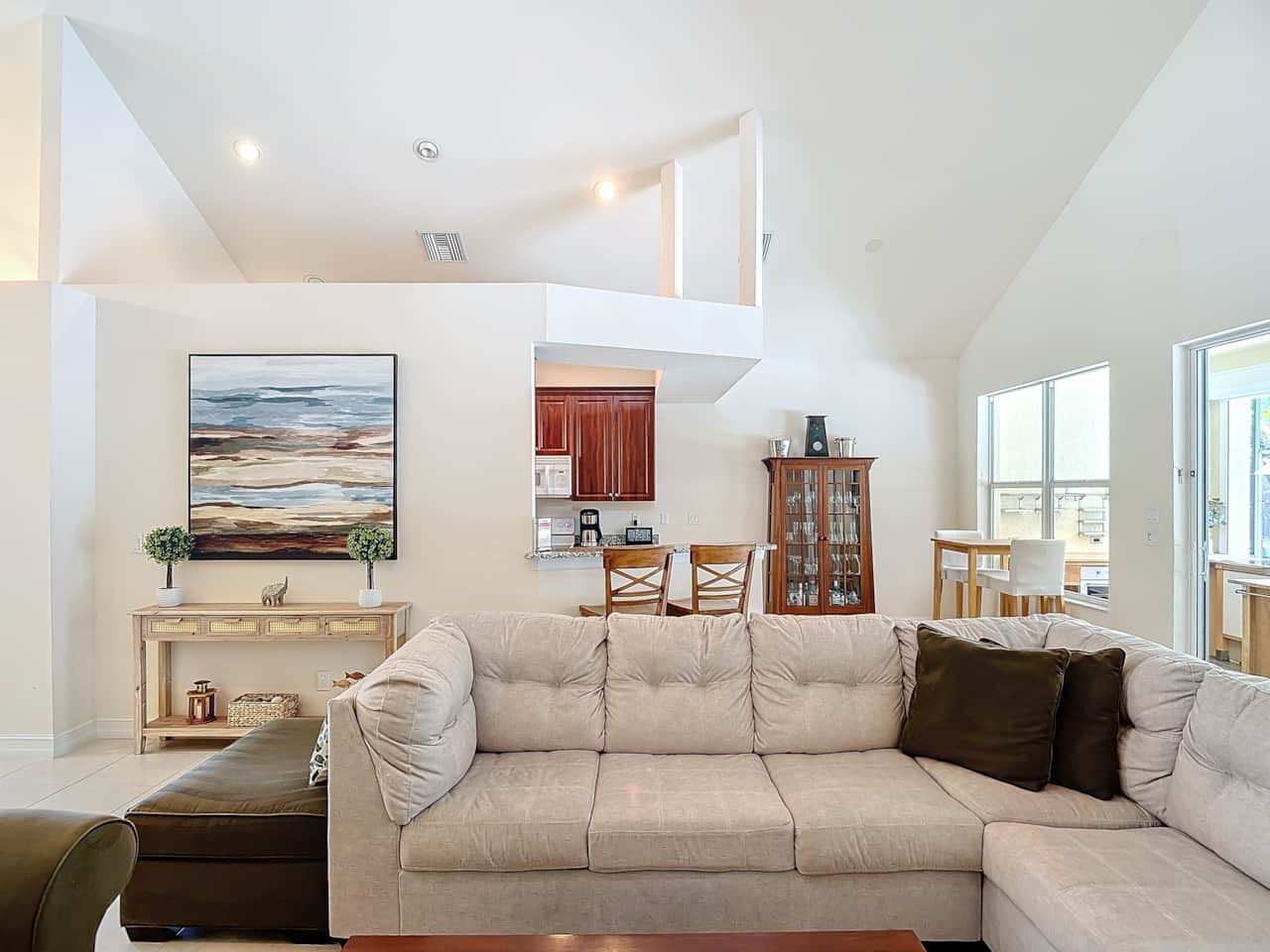 9953 Alabama Street-30
