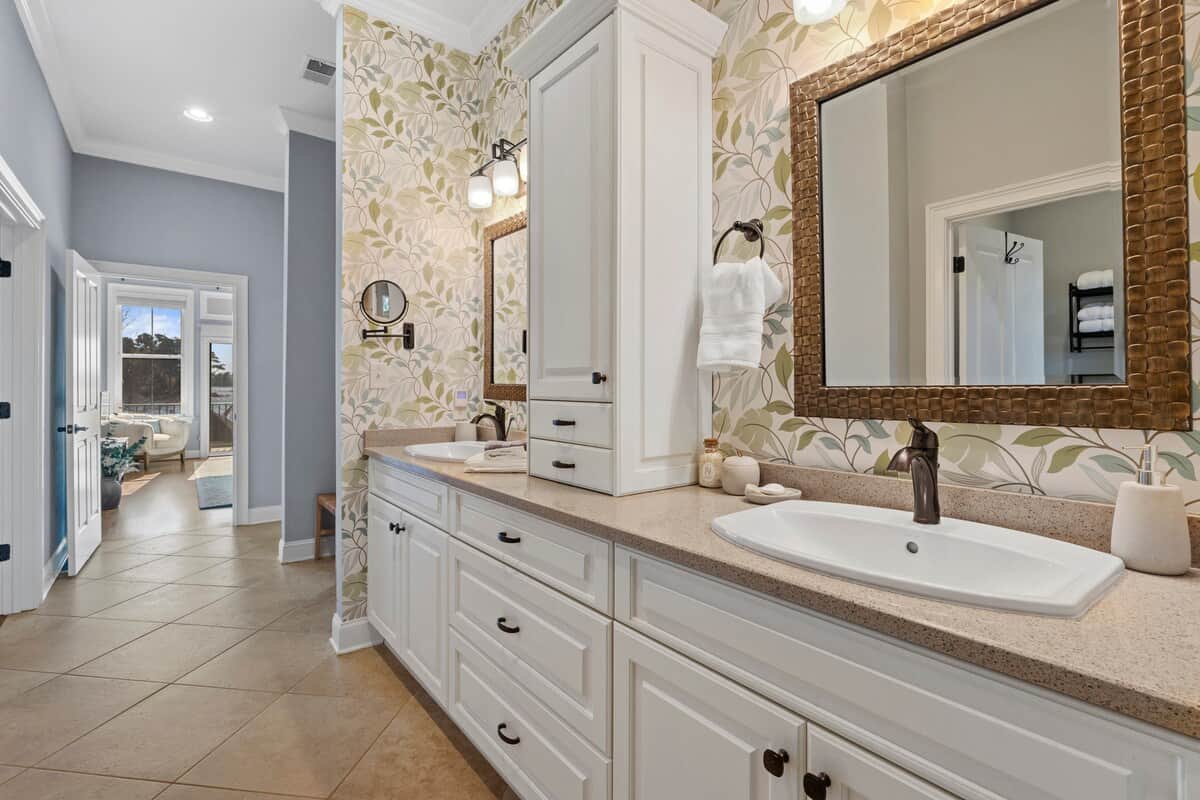 Main Floor Primary Bathroom