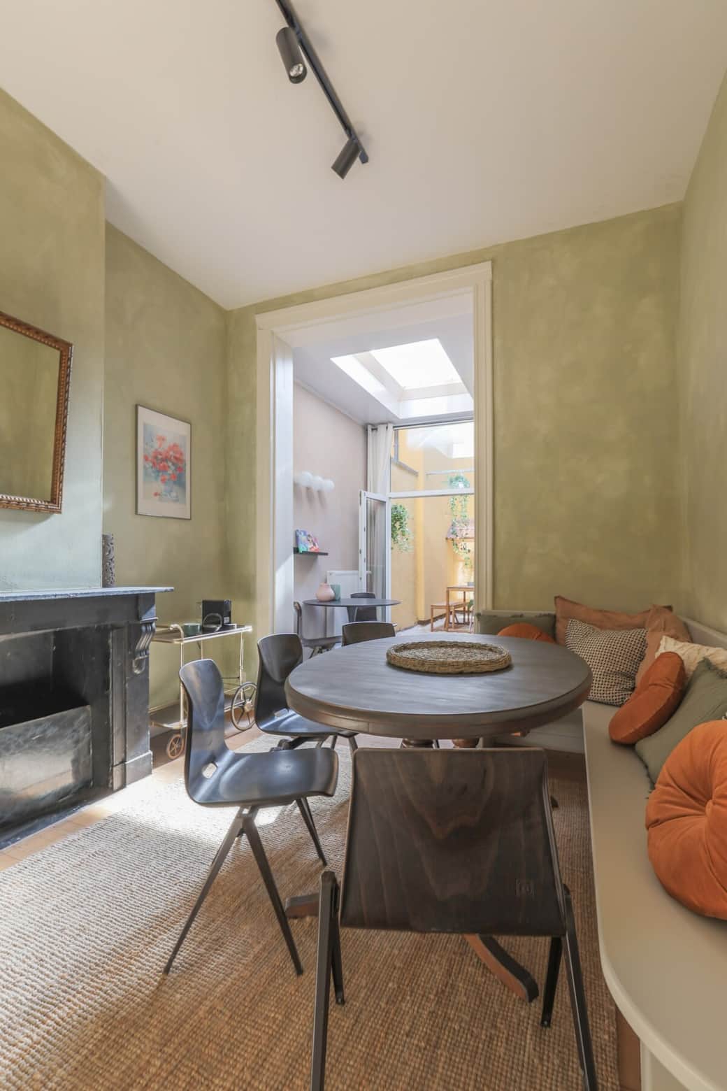 large ground floor dining