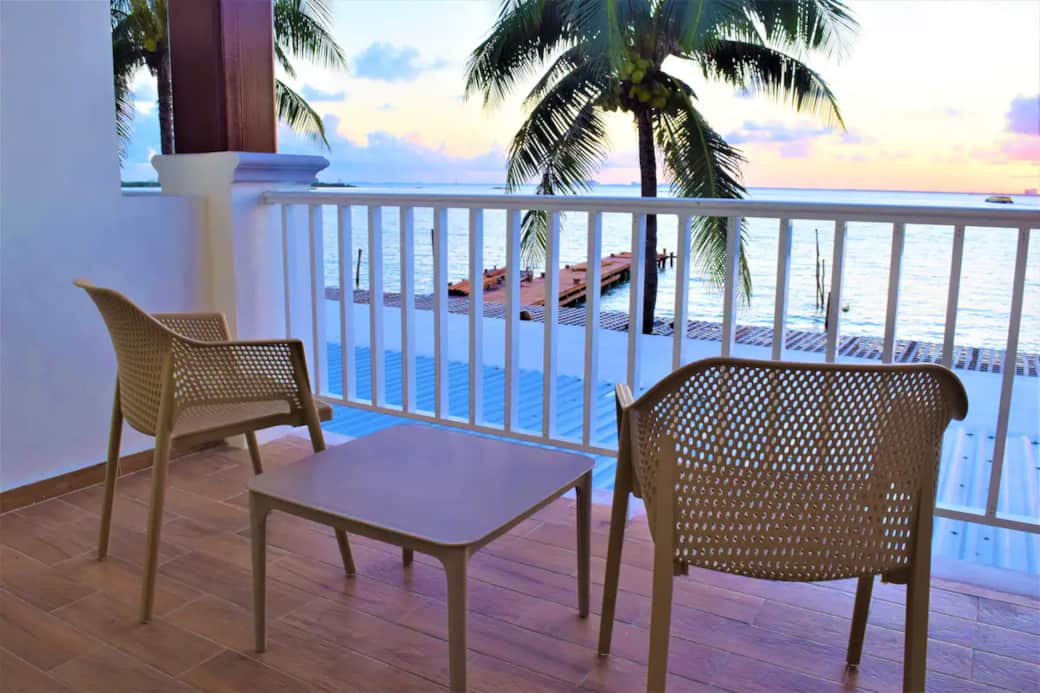Marina Bartolome - Bartolome Suites - Oceanfront - Isla Mujeres - Vacation Rentals - Bedroom - Pool Marina Bartolome - Bartolome Suites - Oceanfront - Isla Mujeres - Vacation Rentals - Bedroom - Pool