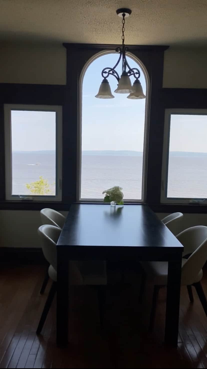Guertin Suite - Lake View