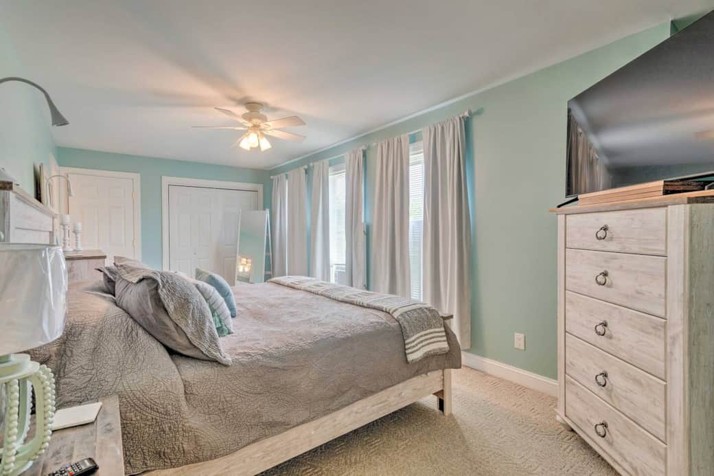 Master bed