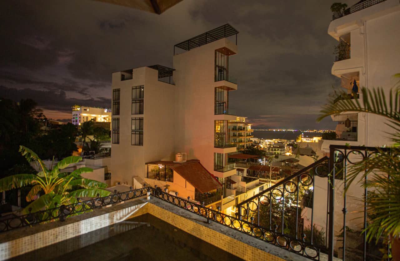 4C View from Level 3 Pool at Night - Photo Credit Josef Kandoll W.jpg
