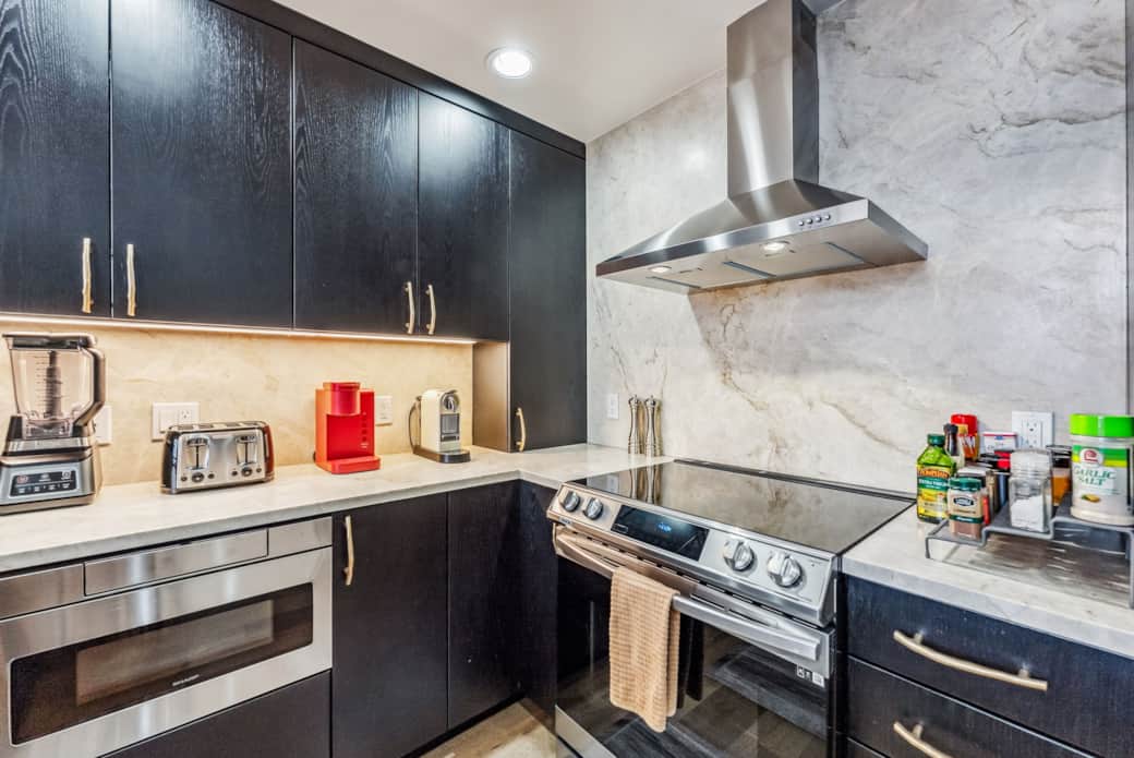 Range and Cook Top for Home Cooking 