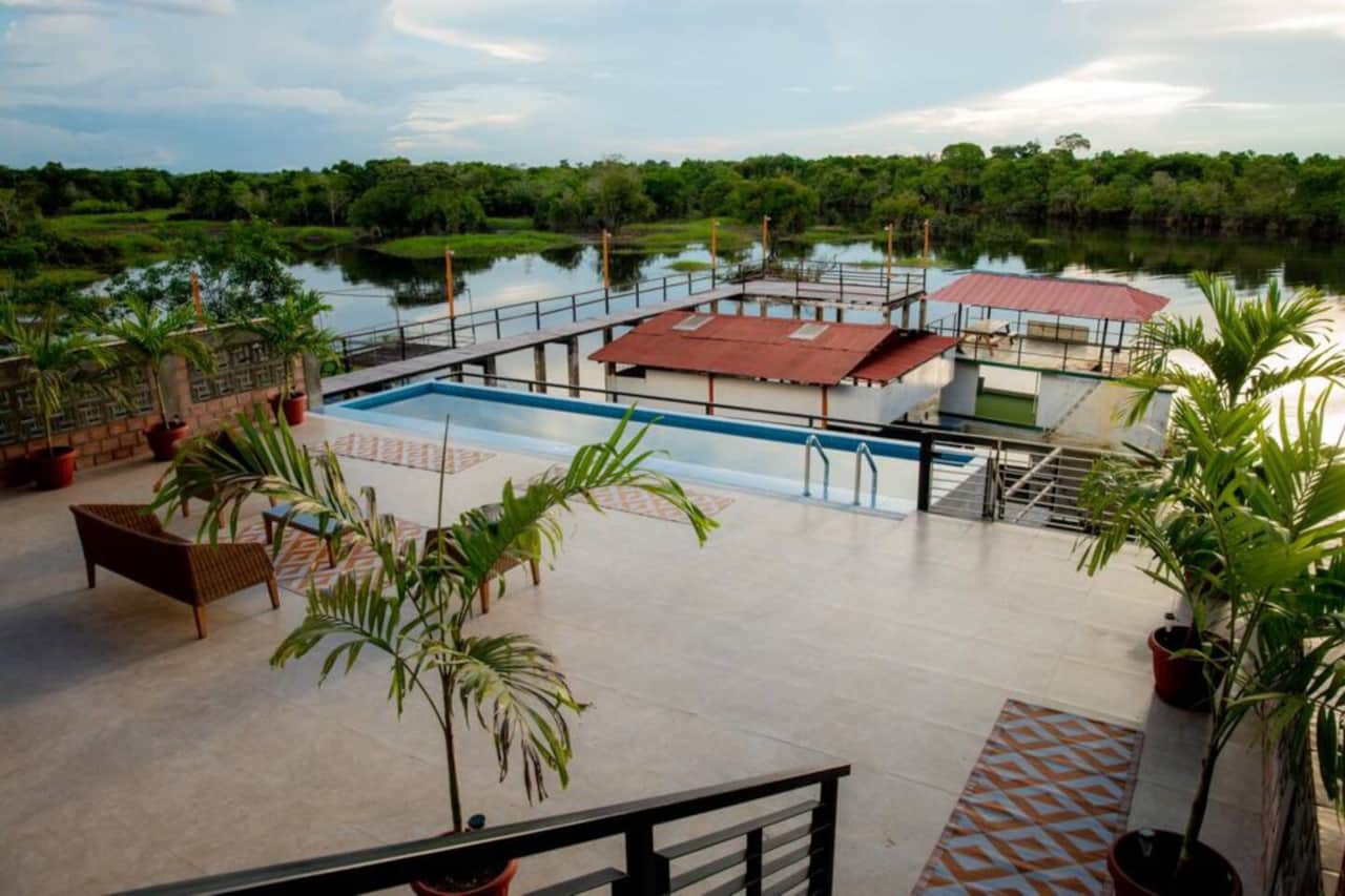 View of the deck and pool 