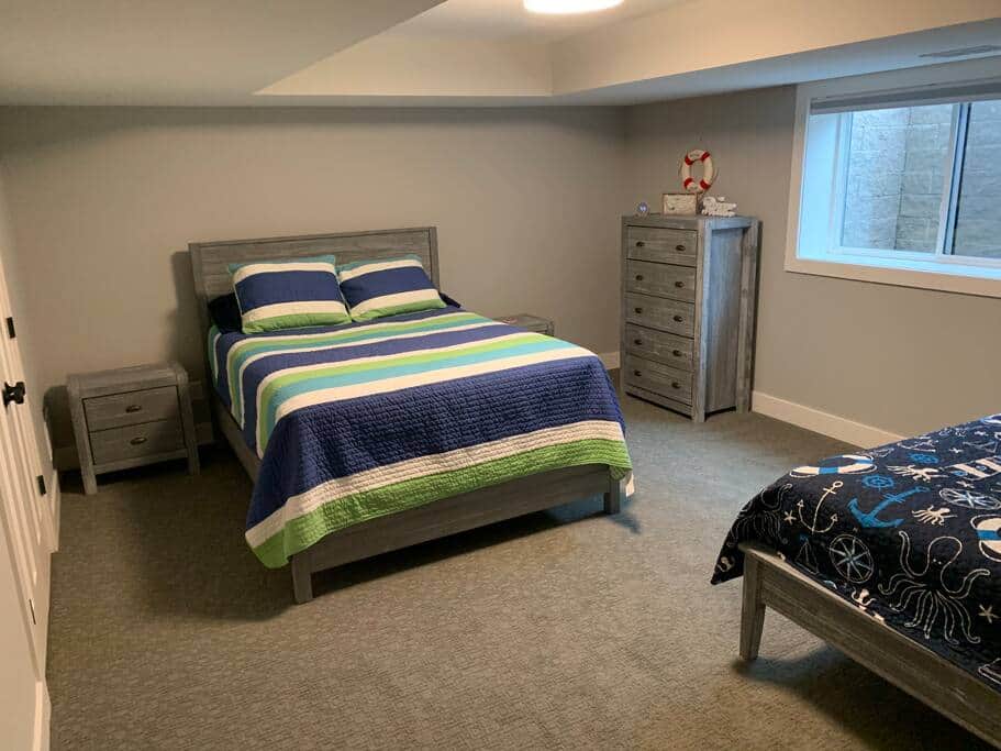 Third bedroom features new queen bedroom set and full size bed. Third bedroom features new queen bedroom set and full size bed.