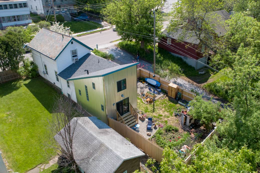 Welcome to River House, across from the Winooski Falls! Welcome to River House, across from the Winooski Falls!