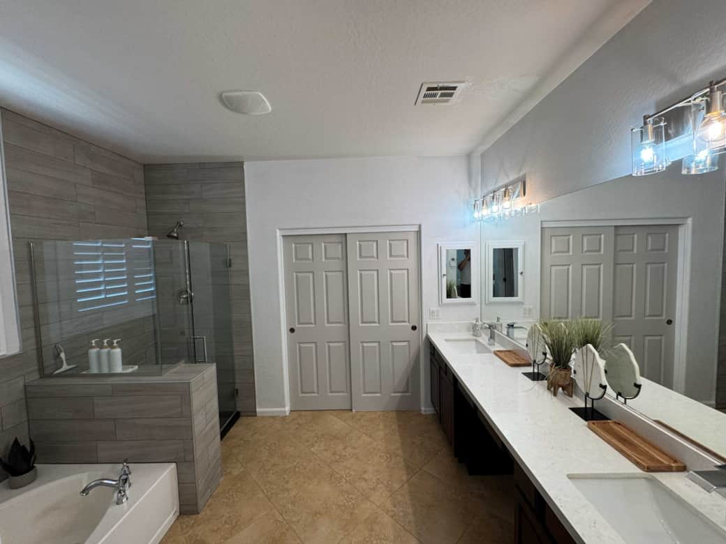 Master Bath with Shower and Tub