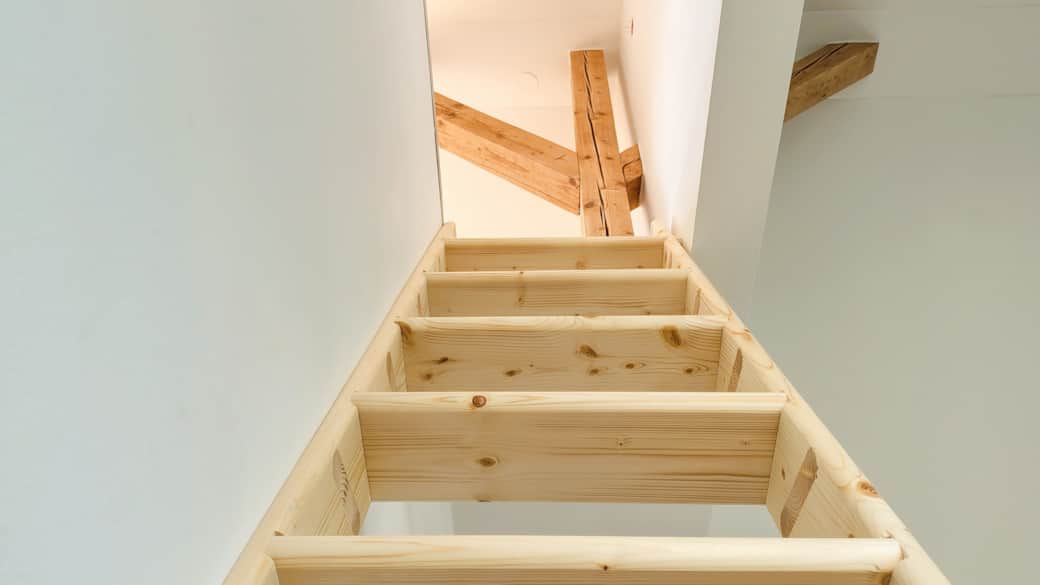 Treppe zu Schlafebene
