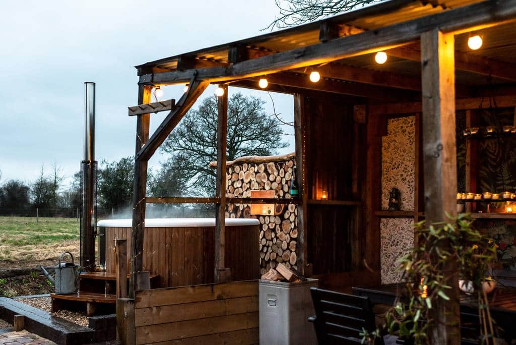 Gold top barn hot tub glamping in ashurst sussex england Gold top barn hot tub glamping in ashurst sussex england