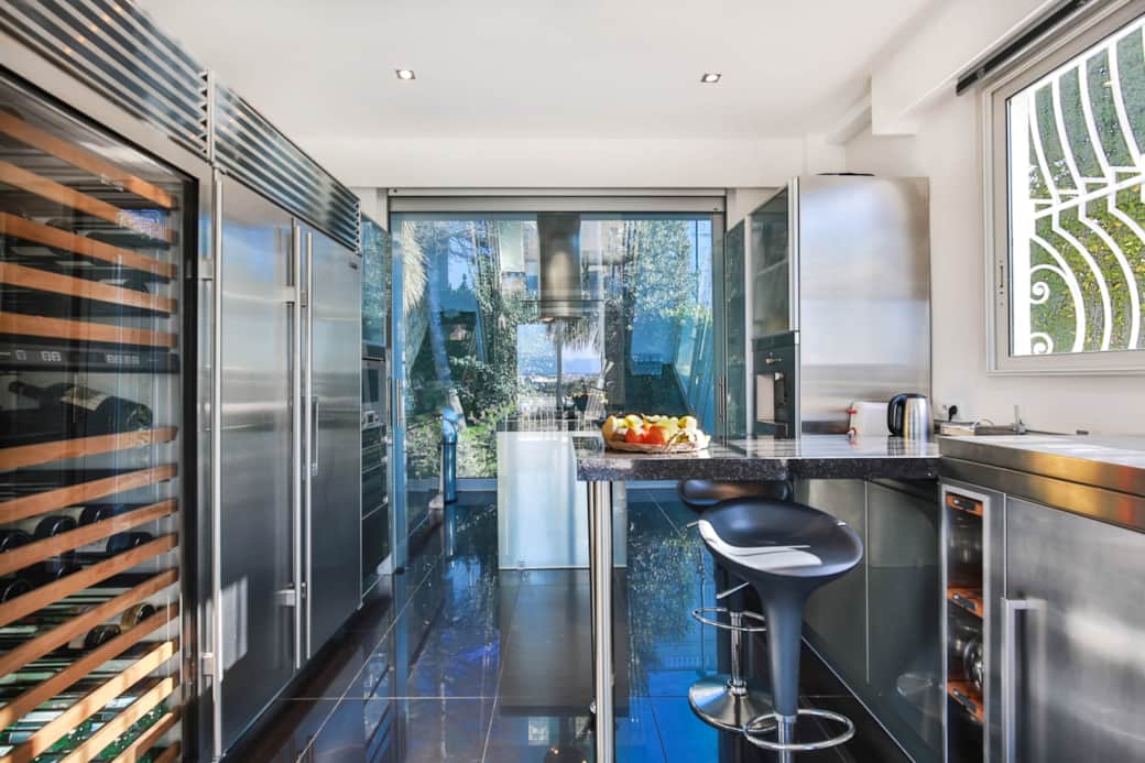 306 Kitchen 3