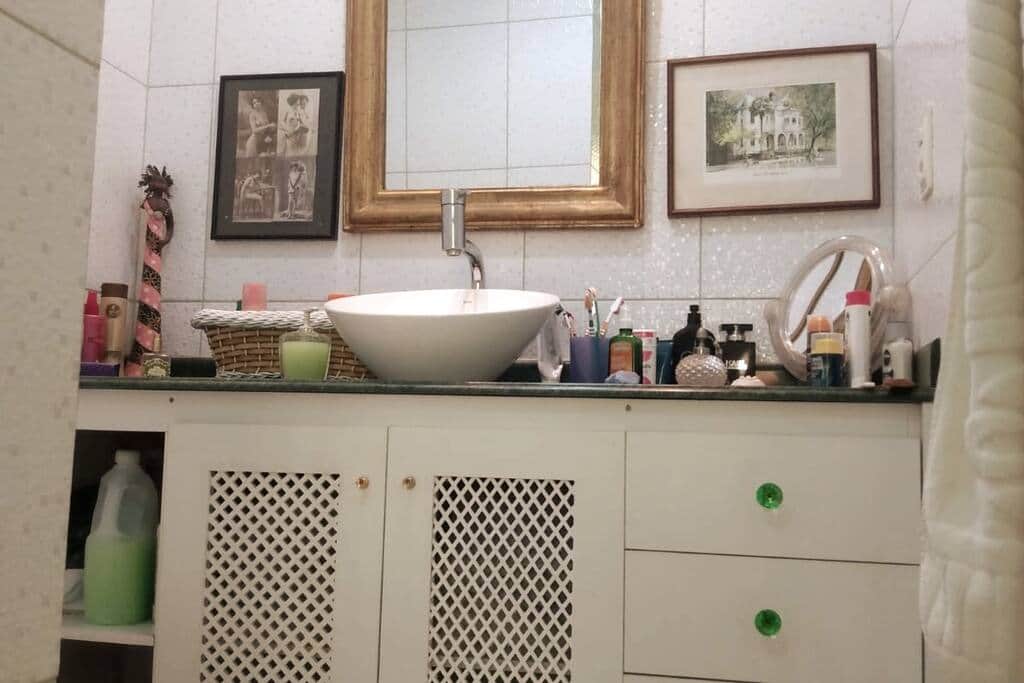 Ensuite bathroom
