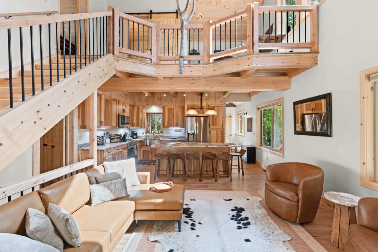 🌲 Most of the beams and timbers—inside and out—were milled from trees harvested from the lot 🏡