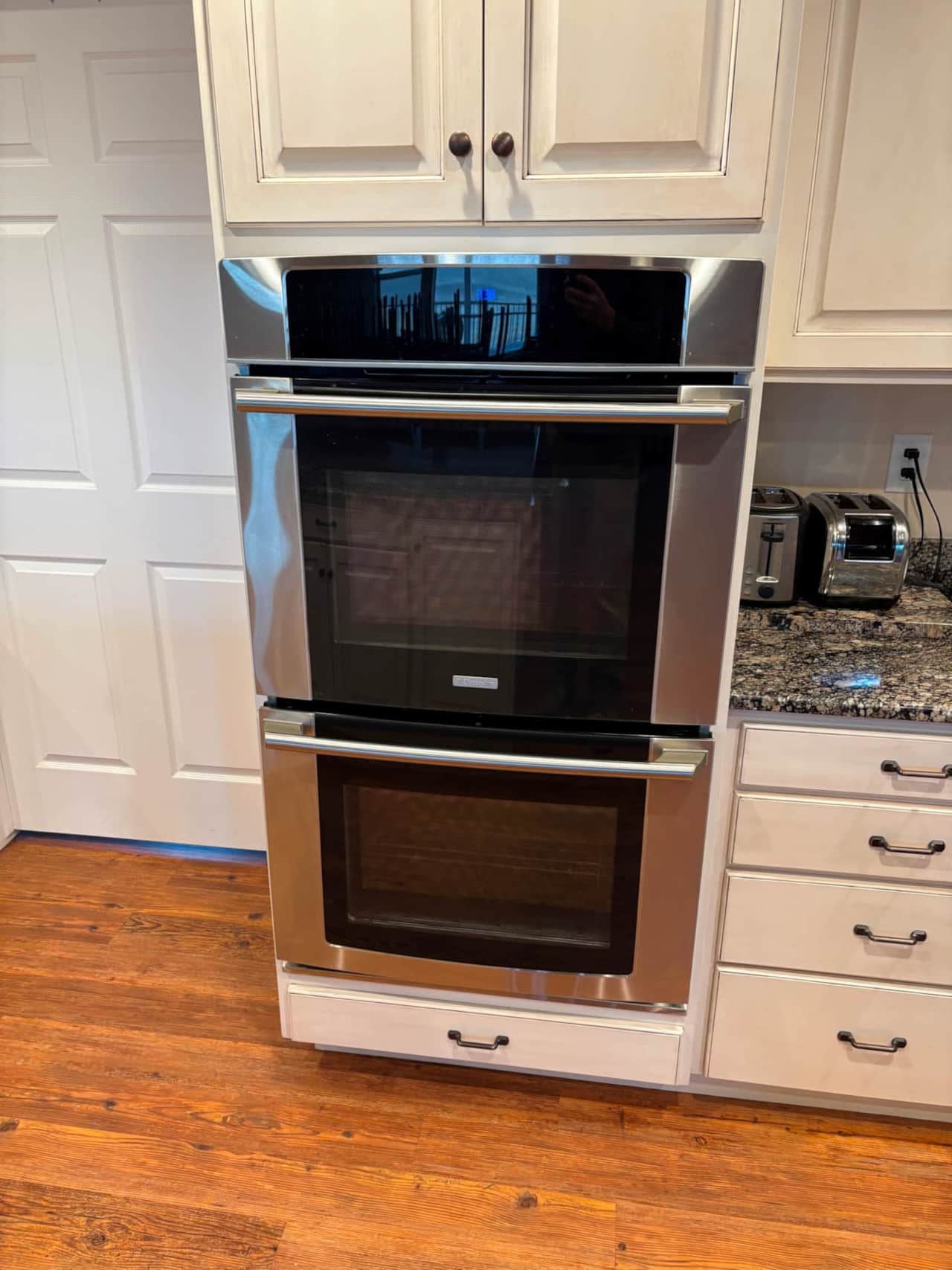 2 Convection Ovens