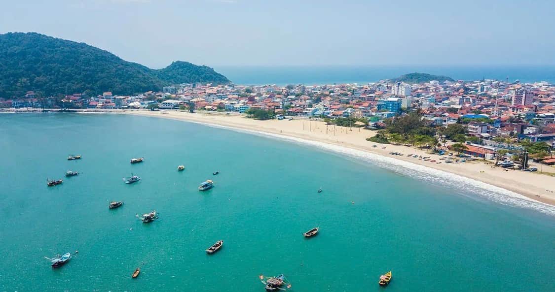 Praia e atracoes Proximas