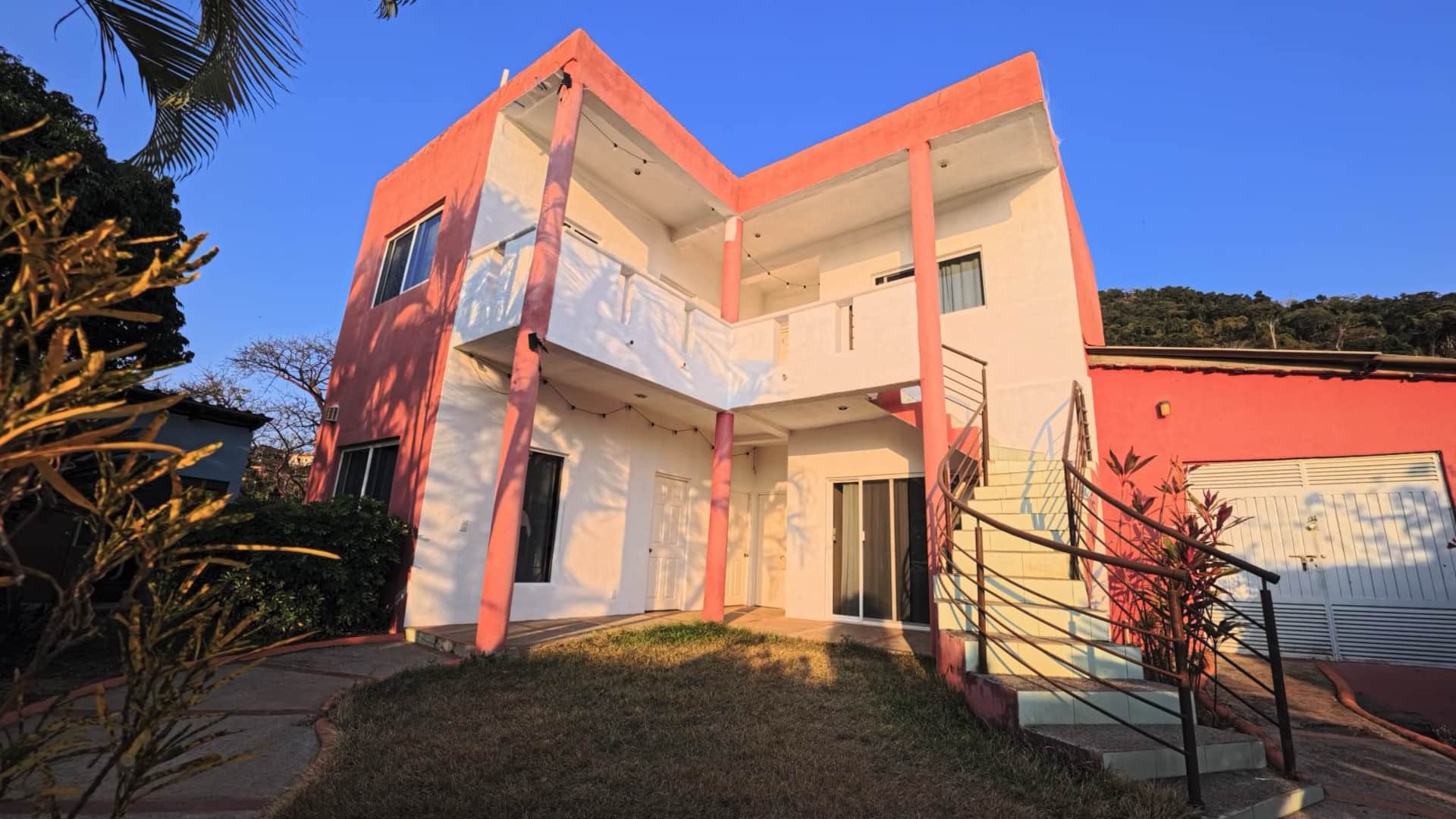 Private bedroom building at Cerrito Encantado