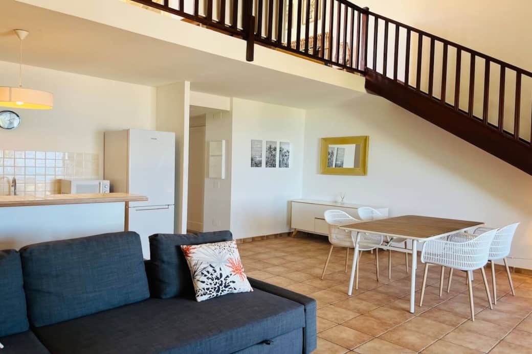 Open kitchen with dining area and living room Fanny 3