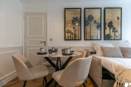 Salon avec coin repas