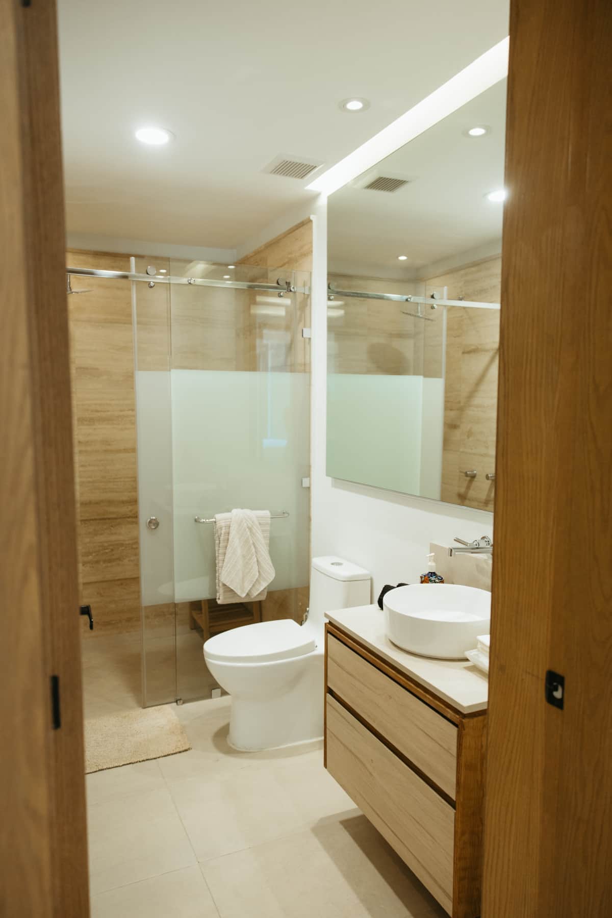 Guest Bath 3.jpg