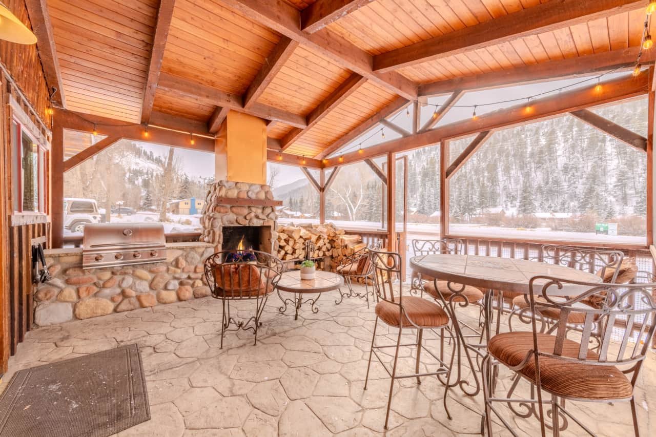 Mountain views and a commercial Blaze gas grill.